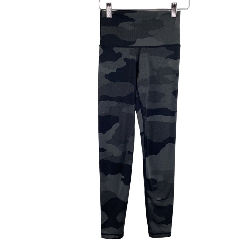 Aerie Chill Play Move Camo Print‎  Leggings Size Small Gray & Black Mid Rise
